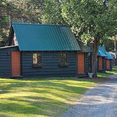 Moreno'S Adirondack Cabins Saranac Lake Exteriér fotografie