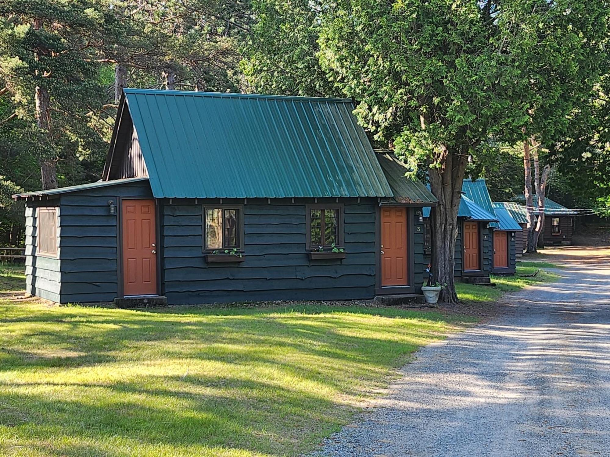 Moreno'S Adirondack Cabins Saranac Lake Exteriér fotografie